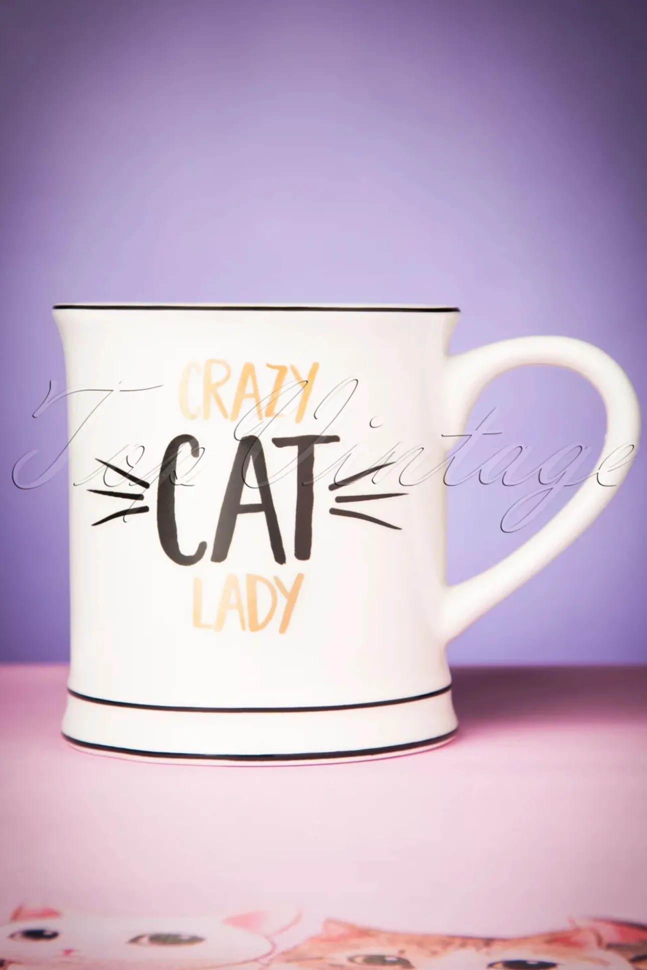 Crazy Cat Lady Mok