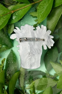 Day's Eye Broche