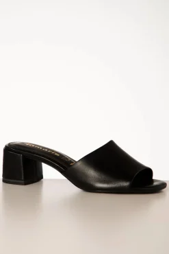 Josie Slip On Muiltjes Van Leder In Zwart