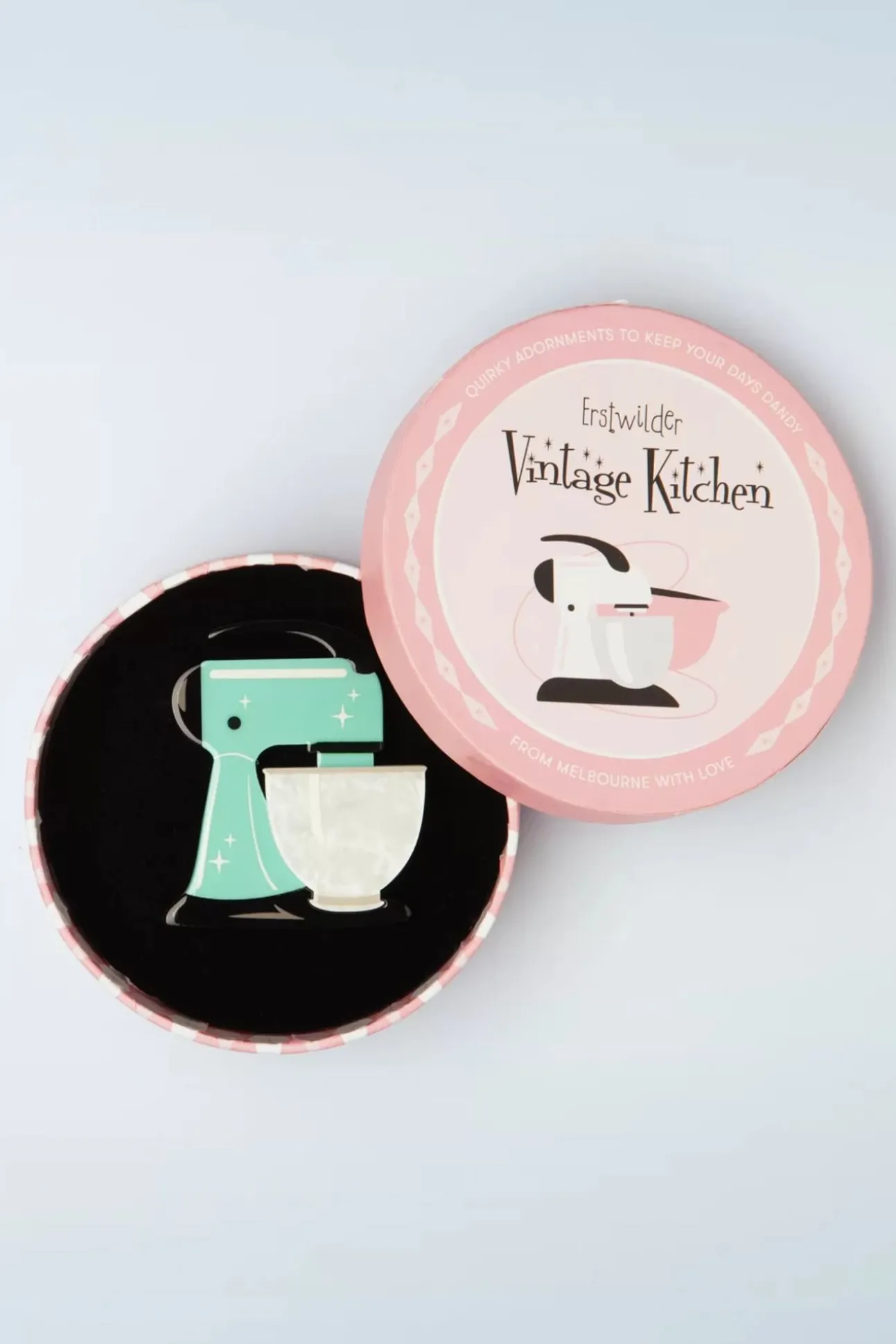 Spin Me Right Round Broche