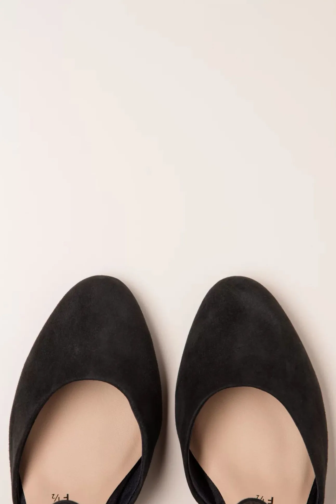 Tiffany Pumps In Faded Zwart