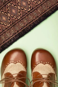 Tully Lederen Veterschoentjes In Cognac En Creme